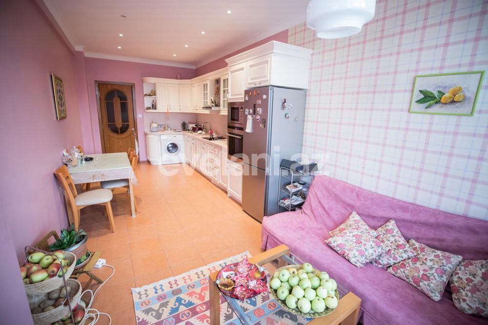 Satılır, yeni tikili, 3 otaqlı, 180 m², 28 may m.