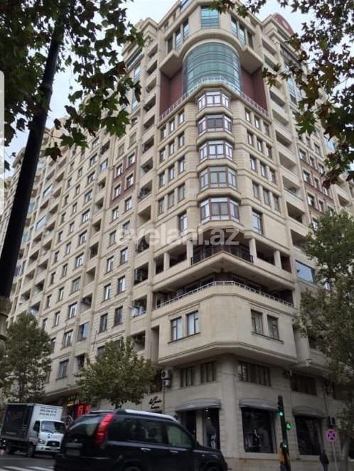 Satılır, yeni tikili, 3 otaqlı, 170 m², 28 may m.