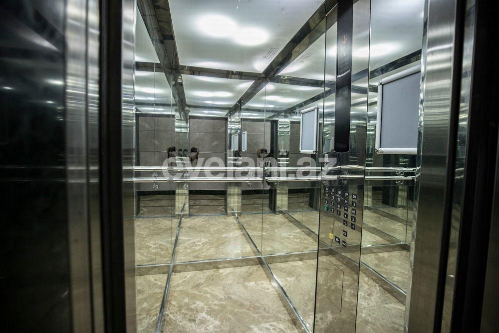 Sale, new building, 3 room, 150 m², Elmlar Akademiyası m.