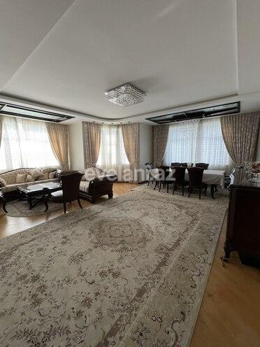 Rent, new building, 4 room, 200 m², 28 may m.