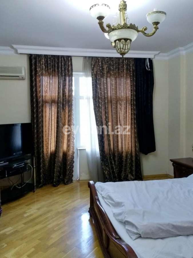 Satılır, yeni tikili, 4 otaqlı, 200 m², Nizami m.