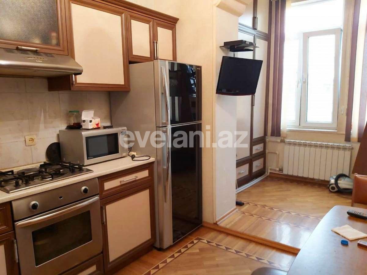 Продаётся, вторичка, 2-комнаты, 60 m², Элмляр Академиясы m.