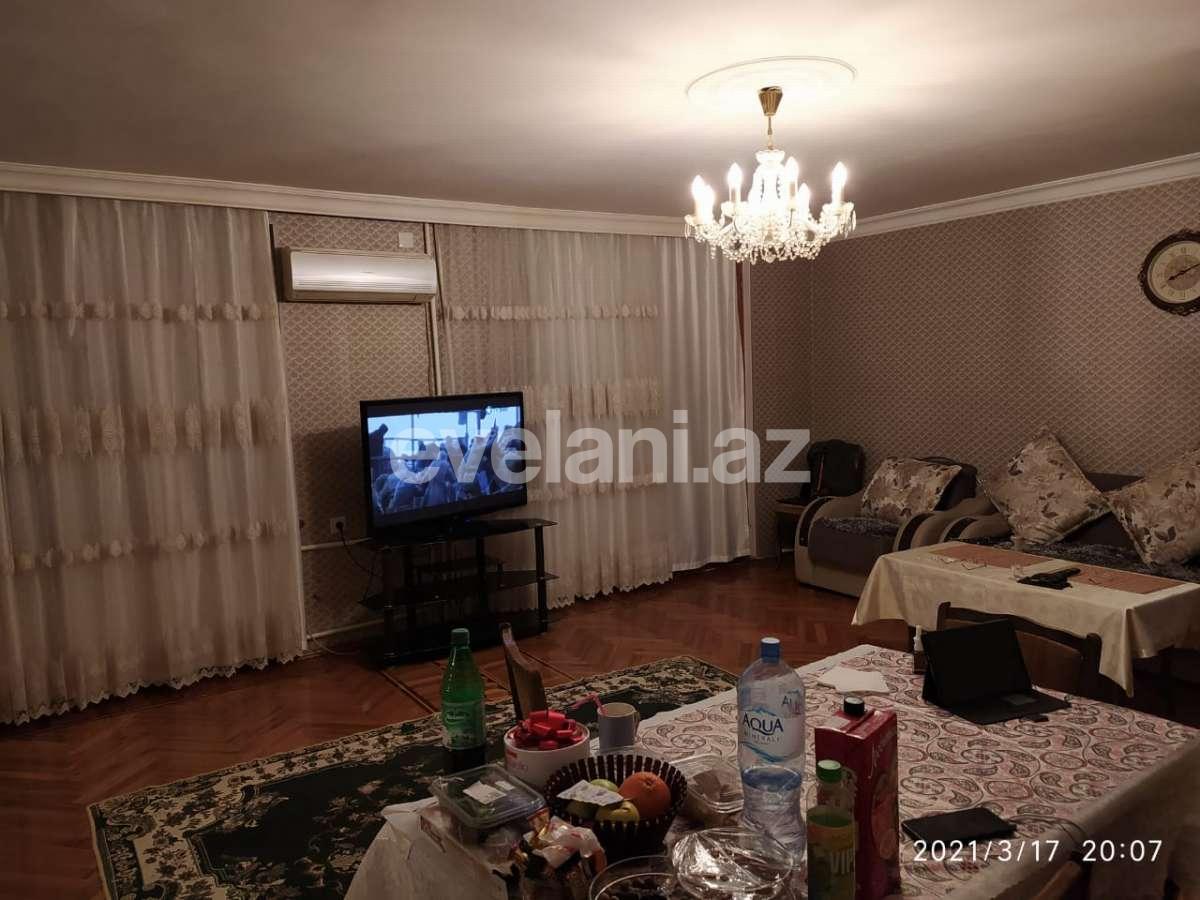 Kirayə verilir, köhnə tikili, 2 otaqlı, 100 m², İnşaatçılar m.