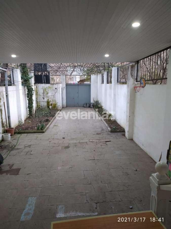 Kirayə verilir, köhnə tikili, 2 otaqlı, 100 m², İnşaatçılar m.