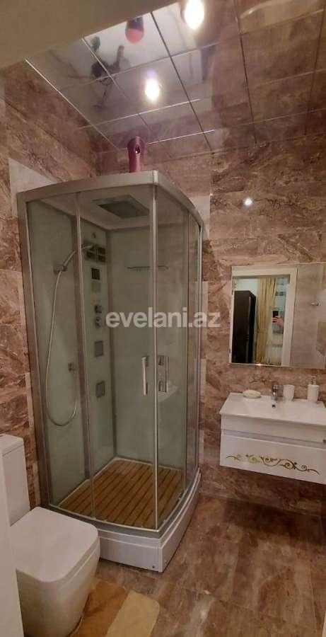 Rent, new building, 3 room, 135 m², 28 may m.