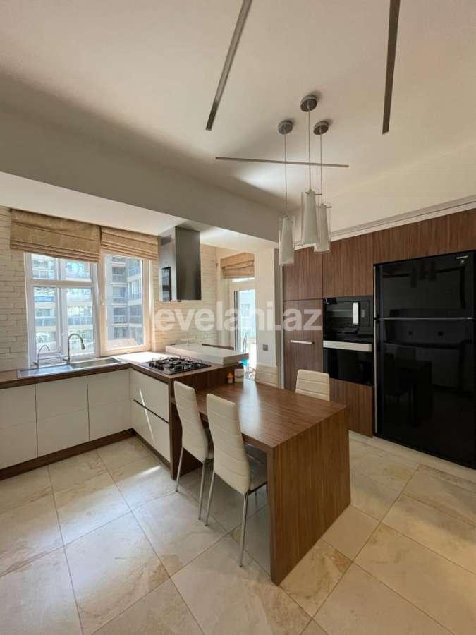 Satılır, yeni tikili, 5 otaqlı, 157 m², Şah İsmayıl Xətai m.