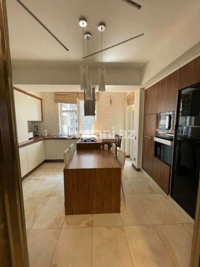 Satılır, yeni tikili, 5 otaqlı, 157 m², Şah İsmayıl Xətai m.