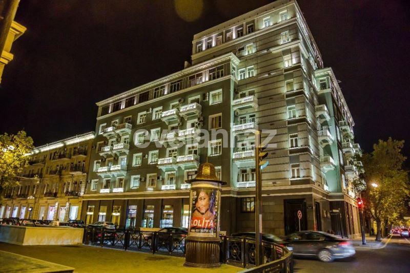 Kirayə verilir, köhnə tikili, 3 otaqlı, 90 m², Sahil m.