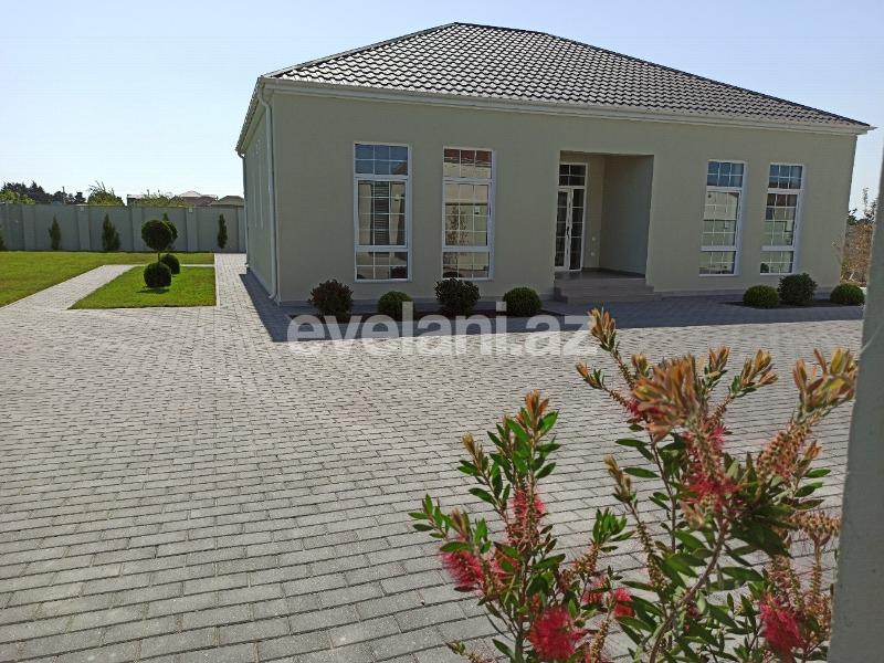 Satılır, həyət evi / bağ, 4 otaqlı, 240 m², Buzovna q.