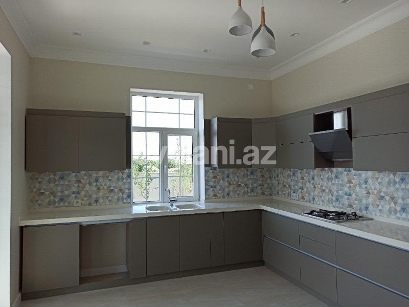 Satılır, həyət evi / bağ, 4 otaqlı, 240 m², Buzovna q.