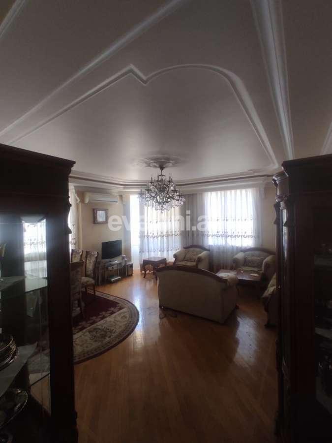 Rent, new building, 3 room, 136 m², 28 may m.