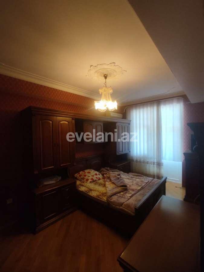 Rent, new building, 3 room, 136 m², 28 may m.