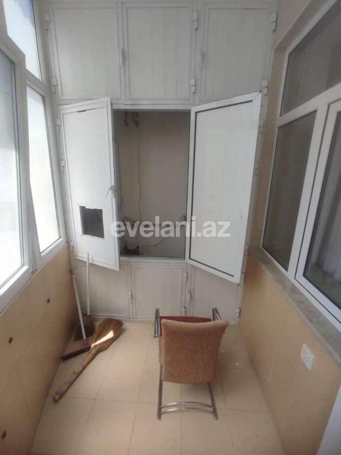 Rent, new building, 3 room, 136 m², 28 may m.