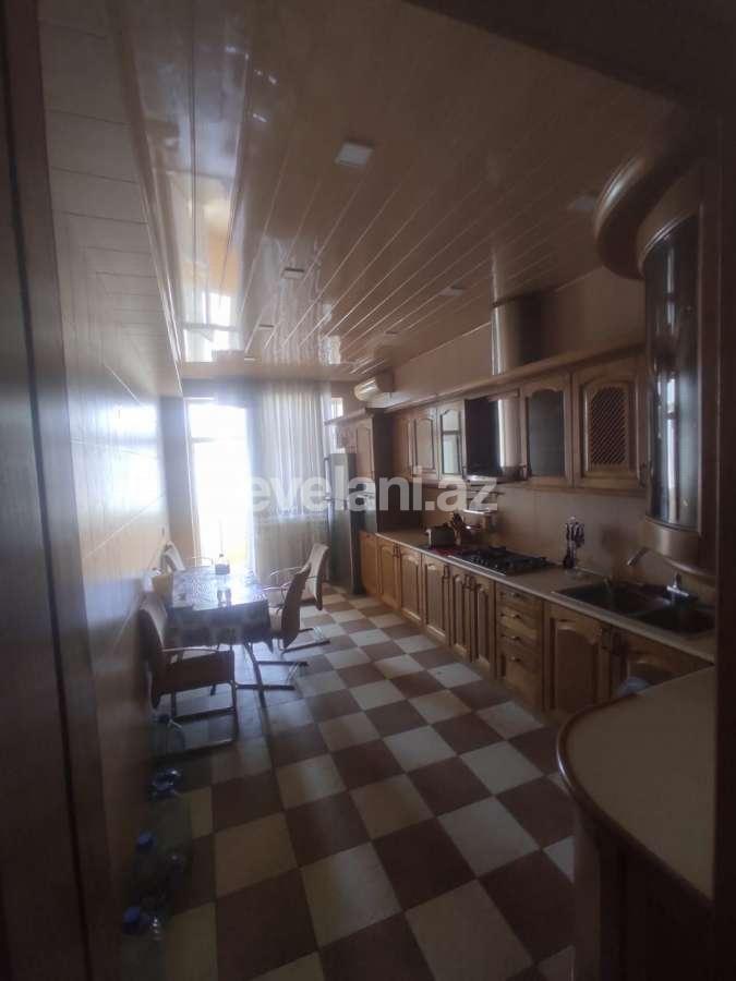 Rent, new building, 3 room, 136 m², 28 may m.