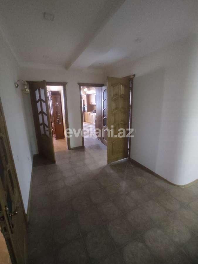 Rent, new building, 3 room, 136 m², 28 may m.