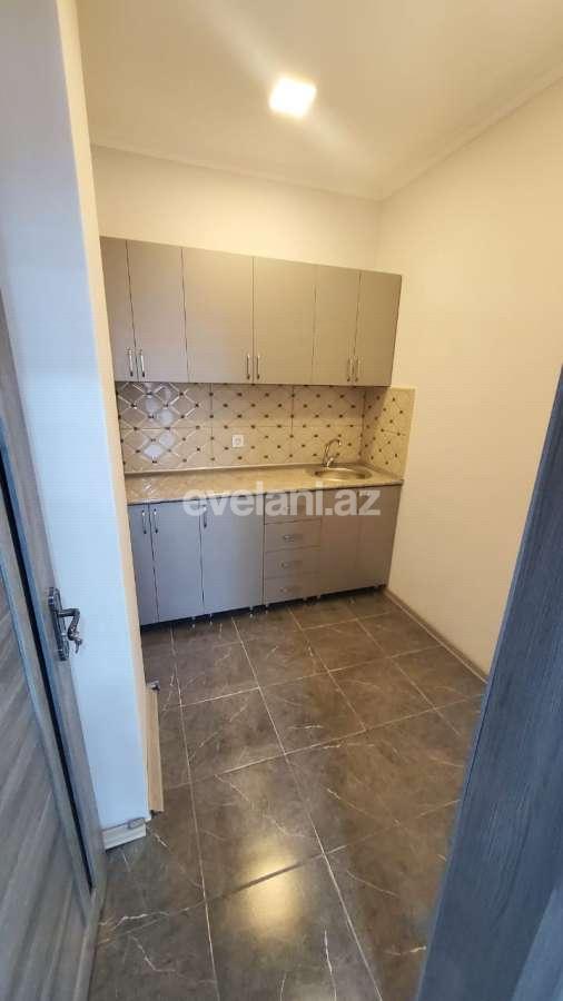 Satılır, ofis, 2 otaqlı, 70 m², İnşaatçılar m.