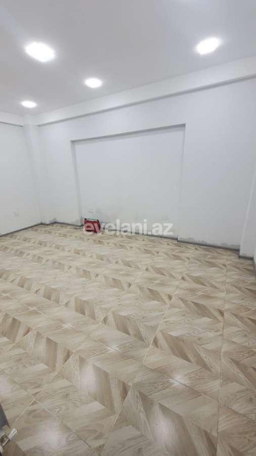 Satılır, ofis, 2 otaqlı, 70 m², İnşaatçılar m.