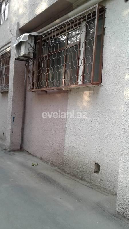 Satılır, köhnə tikili, 3 otaqlı, 75 m², 2-ci mikrorayon q.