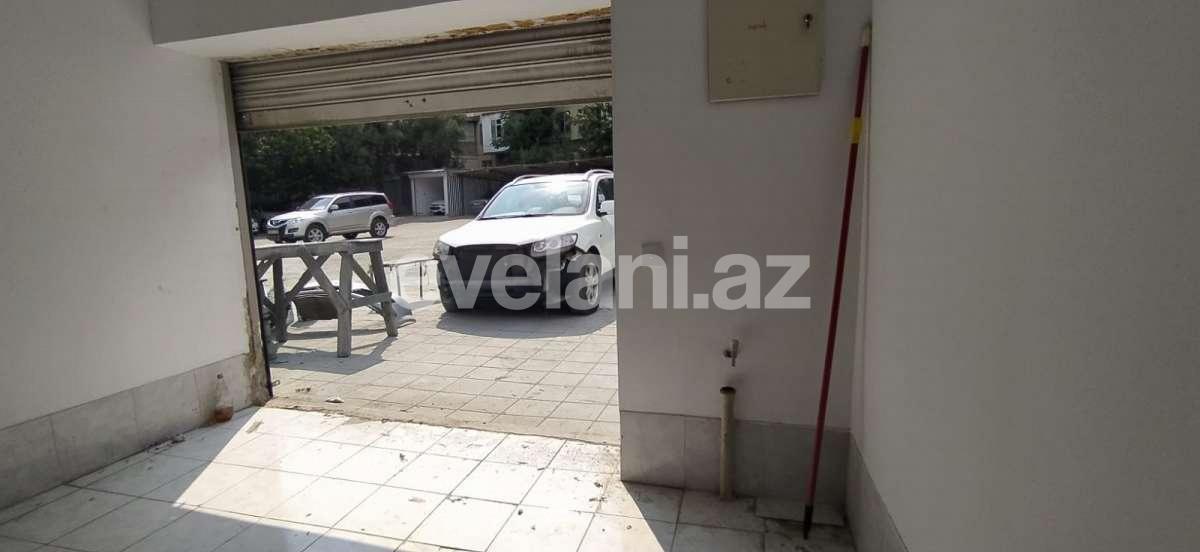 Sale, garage, 44 m², Memar Ajami m.