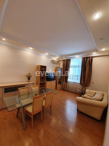 Kirayə verilir, köhnə tikili, 2 otaqlı, 60 m², Nəsimi r.