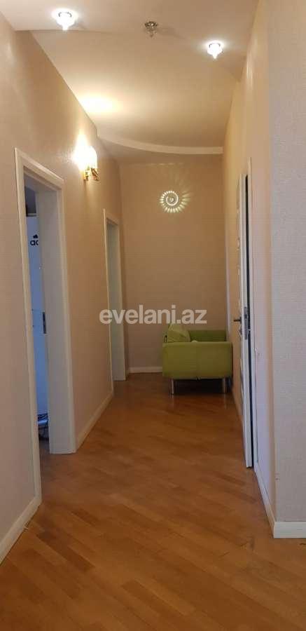 Satılır, yeni tikili, 4 otaqlı, 200 m², Elmlər Akademiyası m.