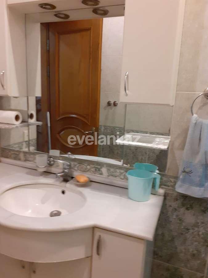 Kirayə verilir, köhnə tikili, 3 otaqlı, 83 m², Elmlər Akademiyası m.