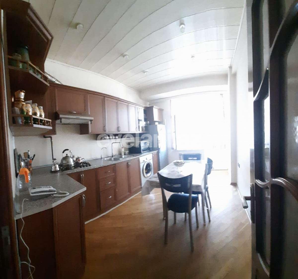 Satılır, yeni tikili, 2 otaqlı, 74 m², Həzi Aslanov m.