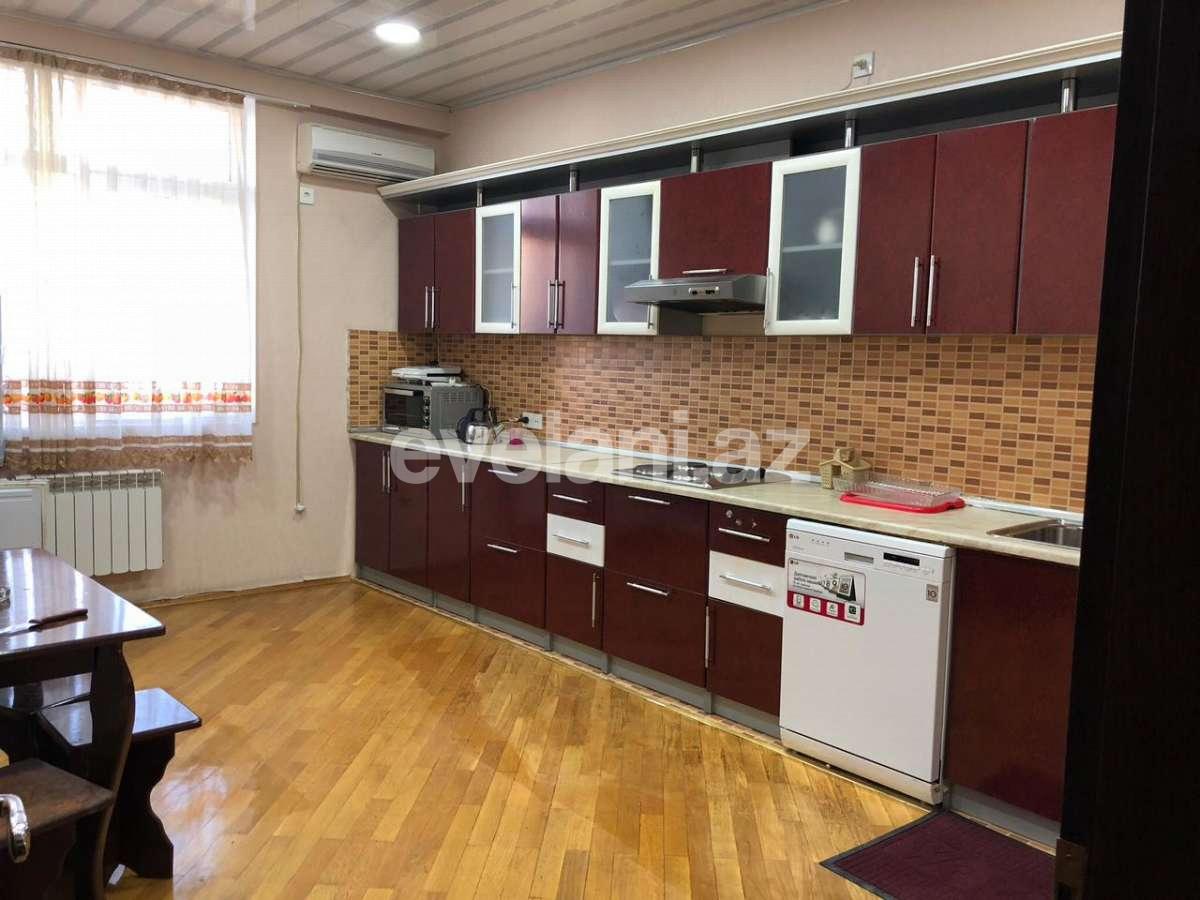 Продаётся, новостройка, 3-комнаты, 140 m², 28 мая m.