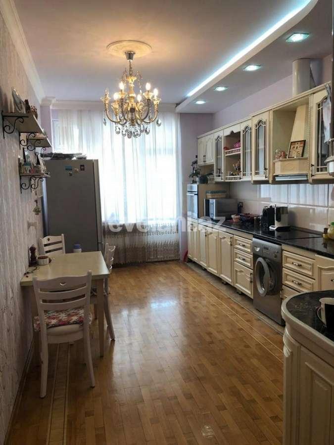 Продаётся, новостройка, 4-комнаты, 205 m², 28 мая m.