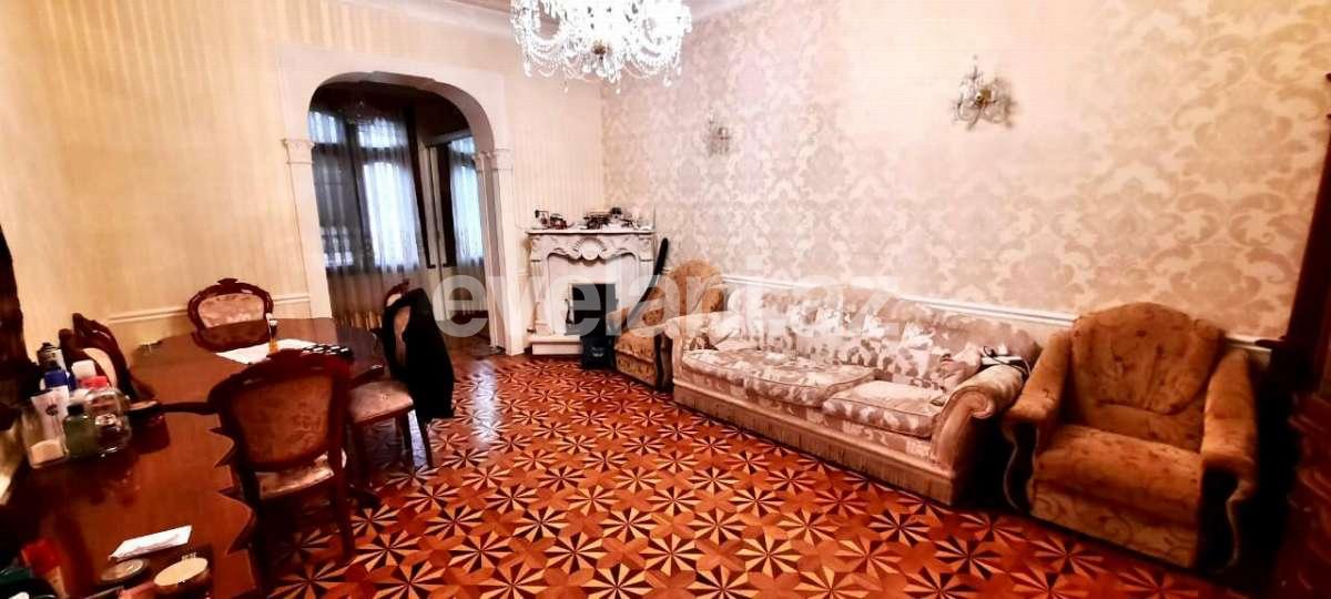 Sale, old building, 3 room, 45 m², Yasamal r.