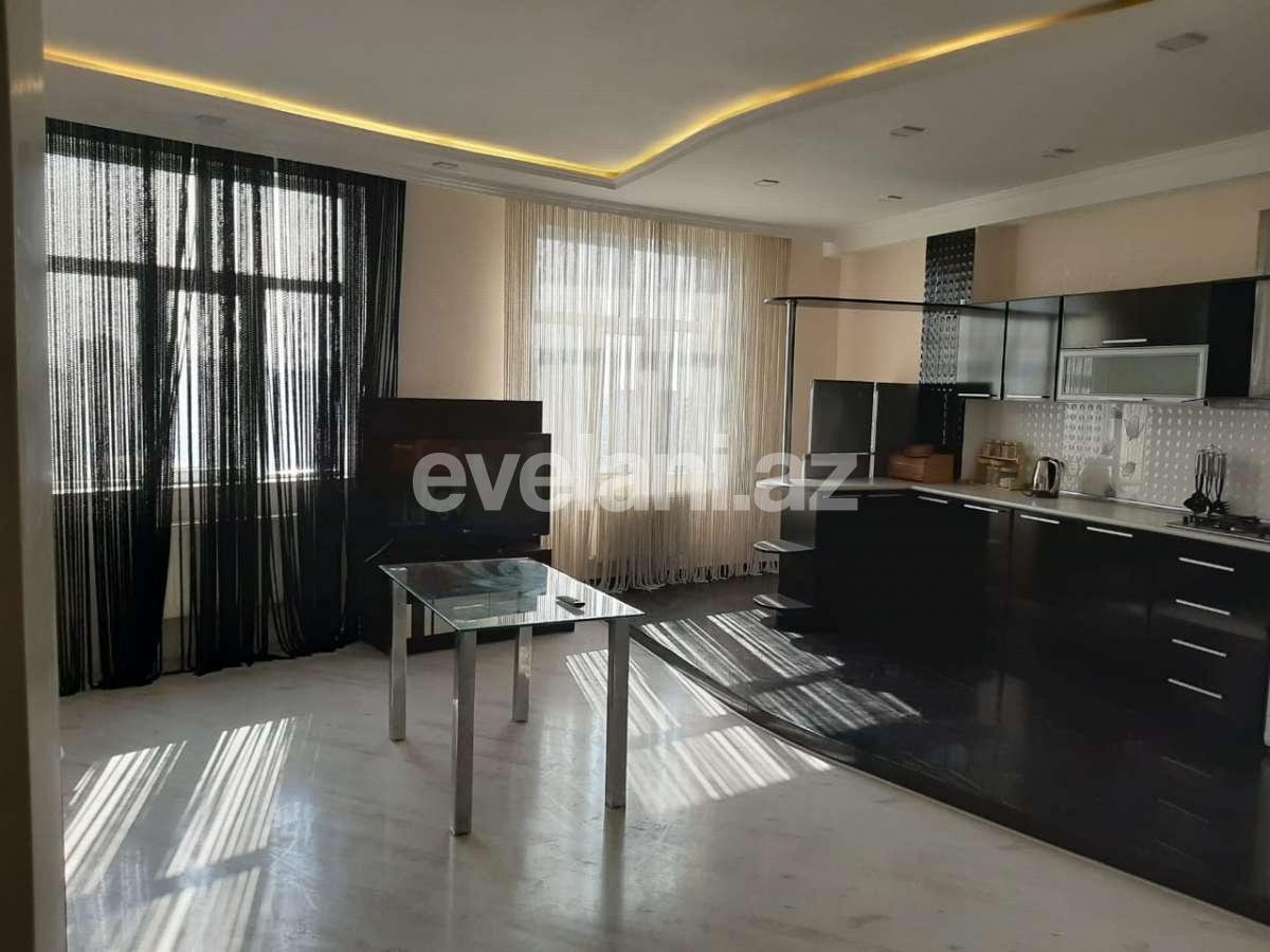 Satılır, yeni tikili, 3 otaqlı, 120 m², İnşaatçılar m.