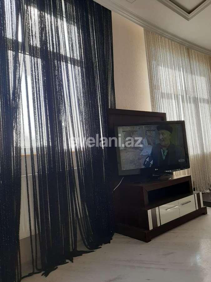 Satılır, yeni tikili, 3 otaqlı, 120 m², İnşaatçılar m.