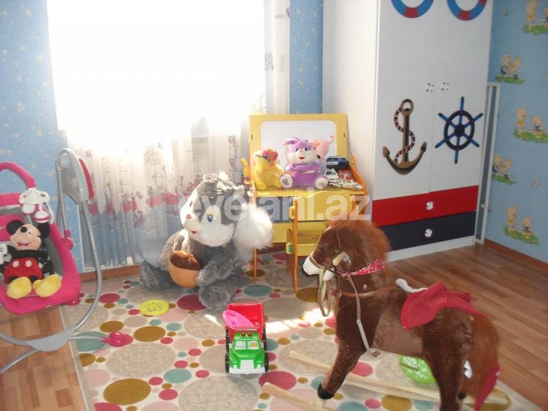 Satılır, həyət evi / bağ, 7 otaqlı, 300 m², Şağan q.