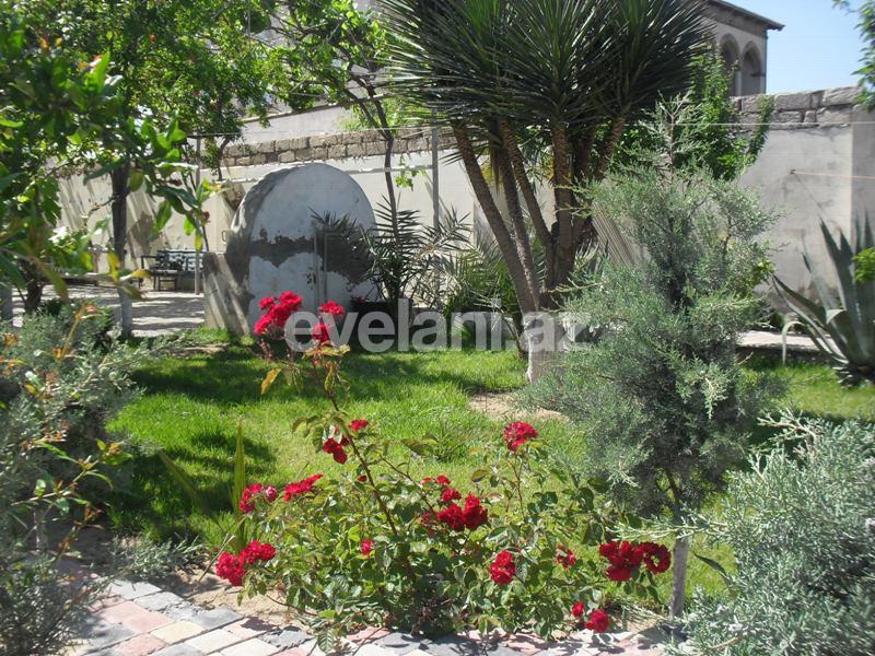 Satılır, həyət evi / bağ, 7 otaqlı, 300 m², Şağan q.