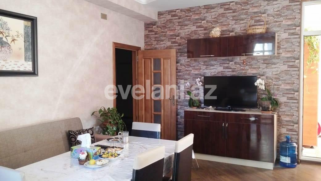 Satılır, yeni tikili, 3 otaqlı, 130 m², 8-ci mikrorayon q.