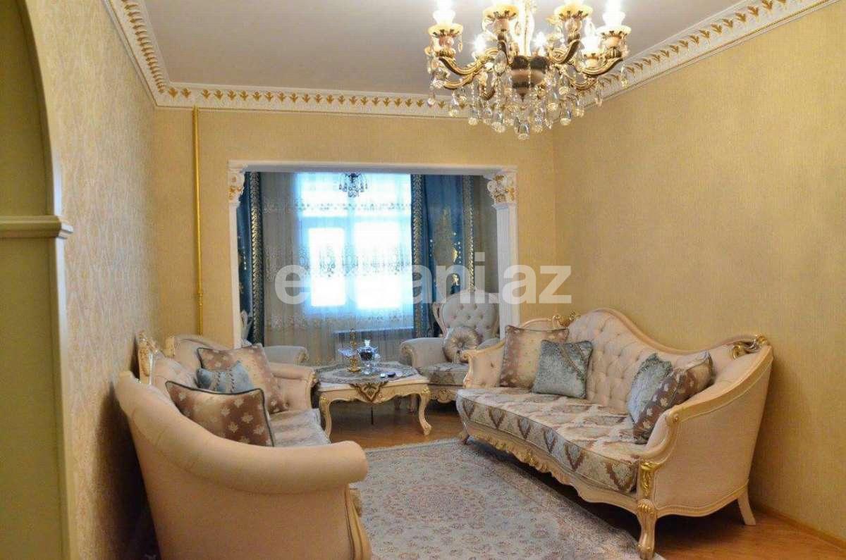 Продаётся, вторичка, 5-комнаты, 120 m², Иншаатчылар m.