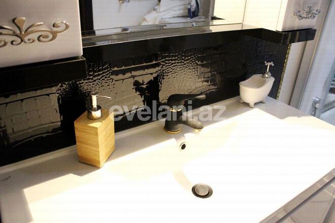 Satılır, yeni tikili, 3 otaqlı, 139 m², İnşaatçılar m.