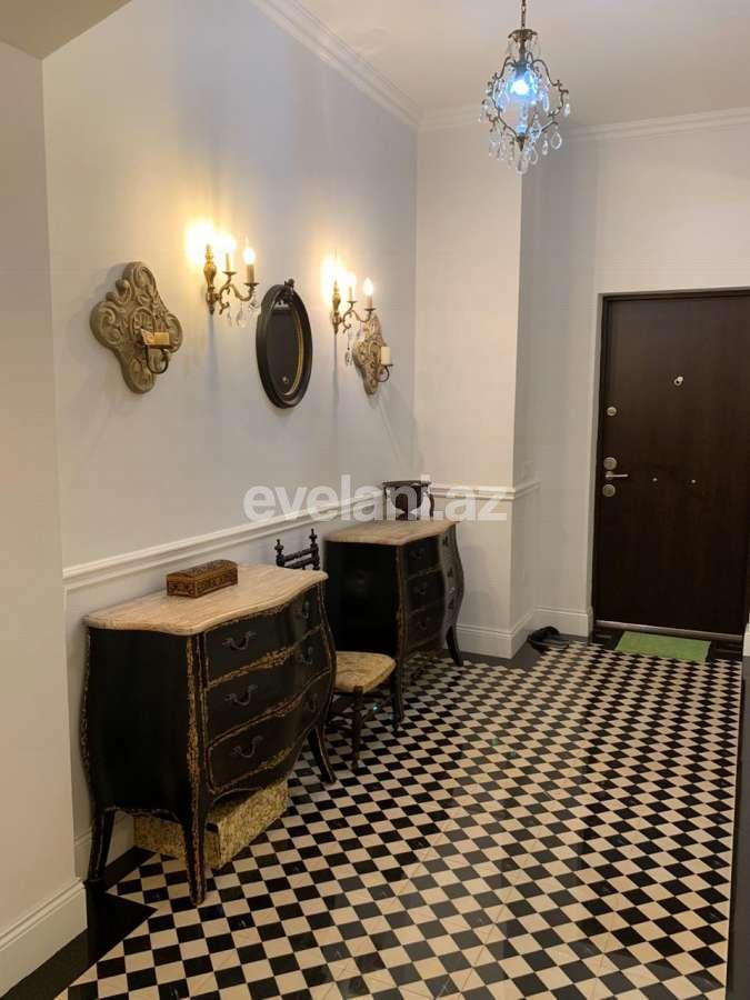 Satılır, yeni tikili, 4 otaqlı, 220 m², 28 may m.