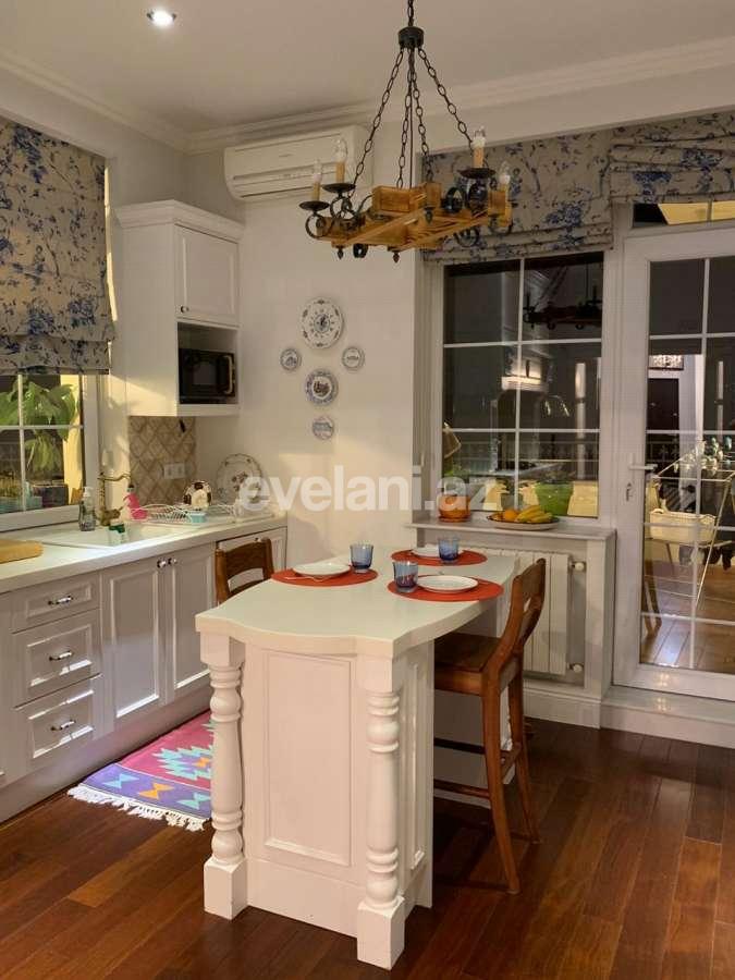 Satılır, yeni tikili, 4 otaqlı, 220 m², 28 may m.