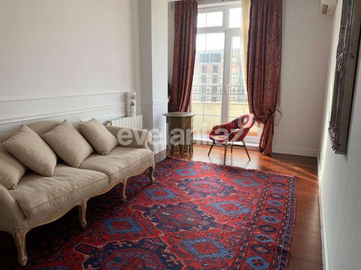 Satılır, yeni tikili, 4 otaqlı, 220 m², 28 may m.