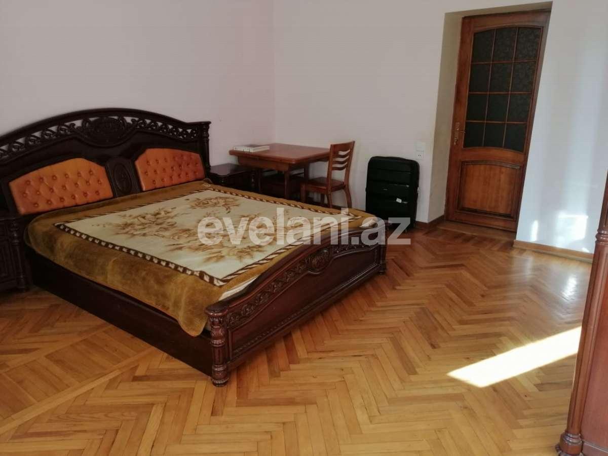 Satılır, köhnə tikili, 3 otaqlı, 110 m², 28 may m.
