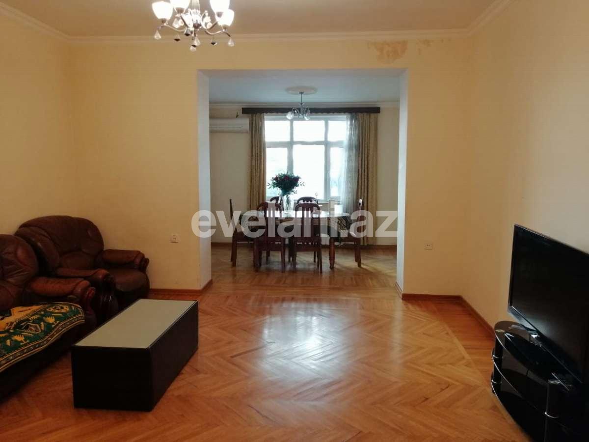 Satılır, köhnə tikili, 3 otaqlı, 110 m², 28 may m.