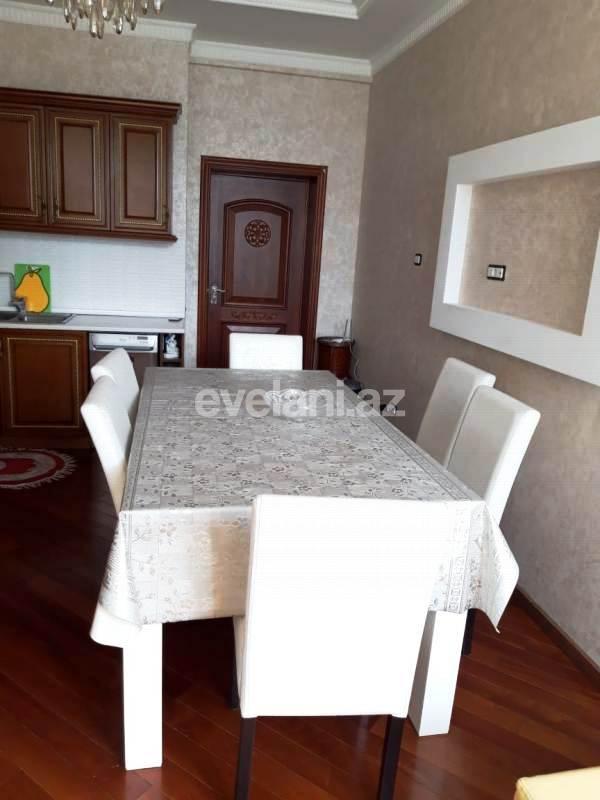 Rent, new building, 4 room, 210 m², 28 may m.