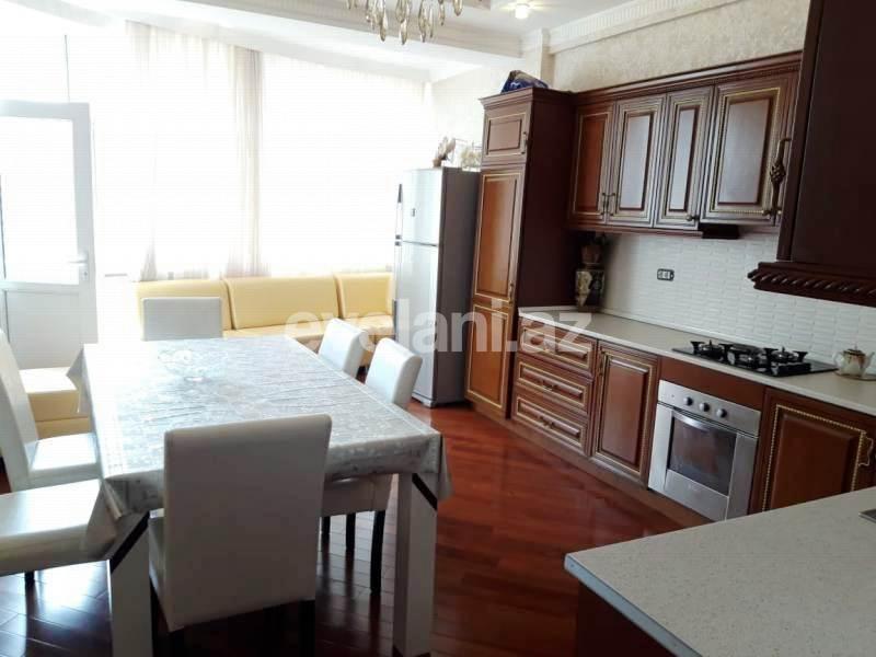 Rent, new building, 4 room, 210 m², 28 may m.