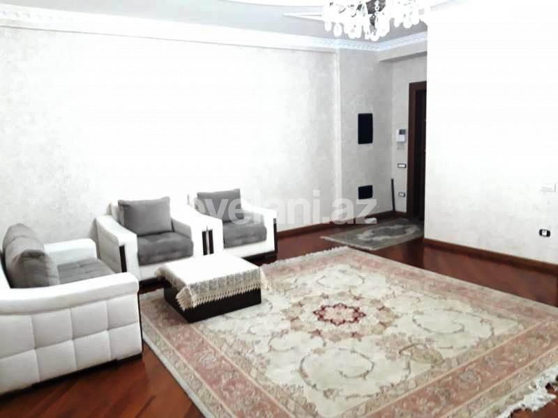 Rent, new building, 4 room, 210 m², 28 may m.