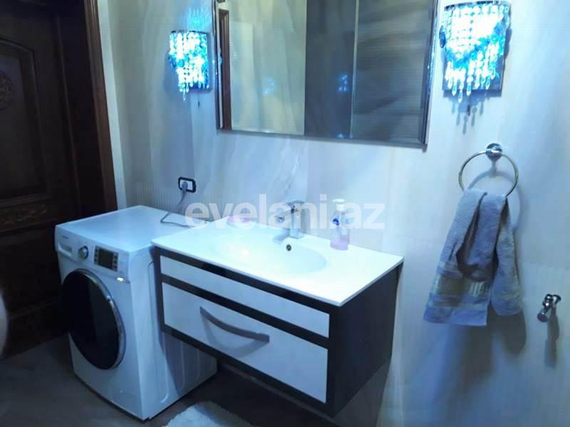 Rent, new building, 4 room, 210 m², 28 may m.