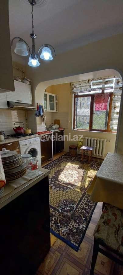 Satılır, köhnə tikili, 3 otaqlı, 80 m², Həzi Aslanov m.
