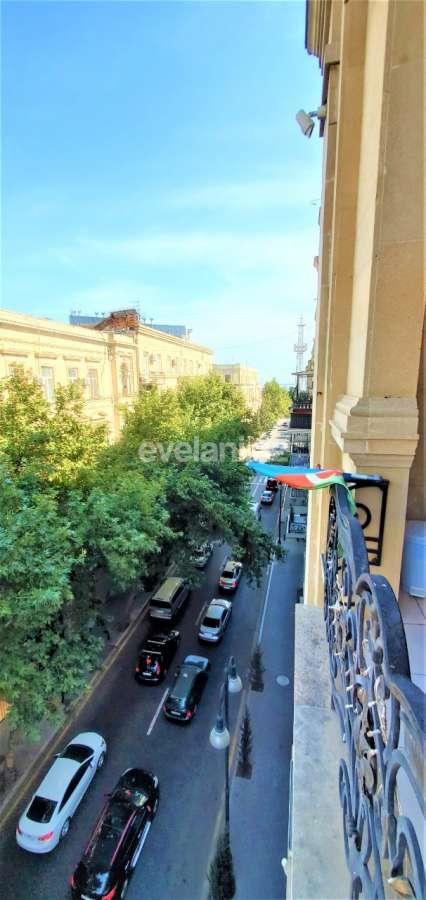 Kirayə verilir, köhnə tikili, 3 otaqlı, 130 m², Sahil m.