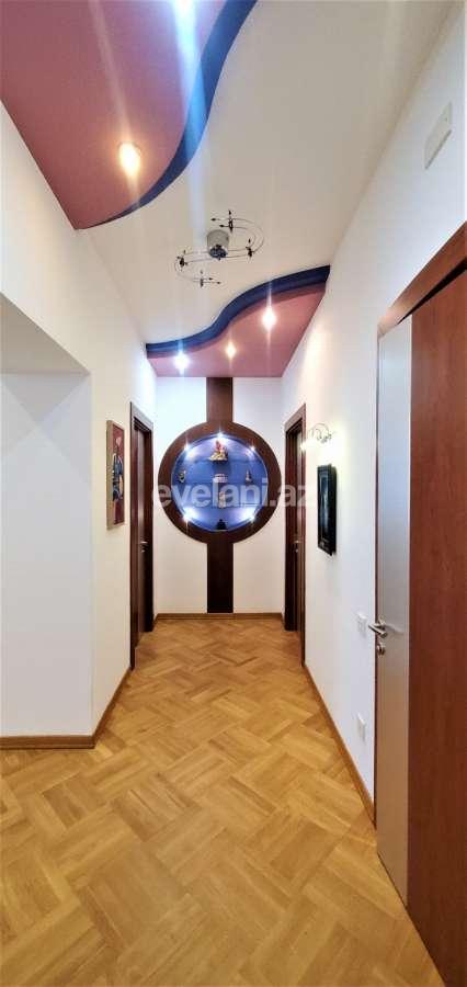 Kirayə verilir, köhnə tikili, 3 otaqlı, 130 m², Sahil m.