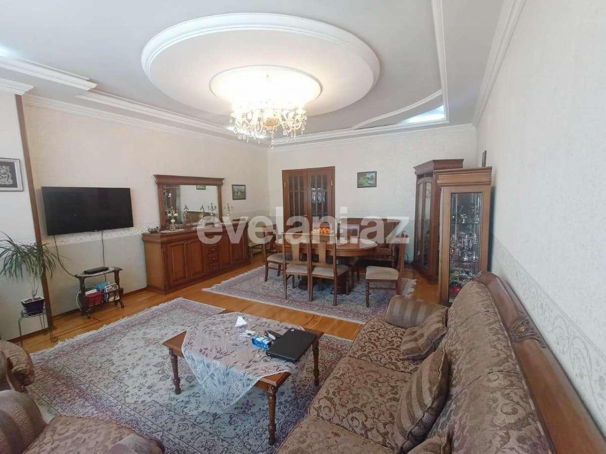 Satılır, yeni tikili, 4 otaqlı, 215 m², Şah İsmayıl Xətai m.